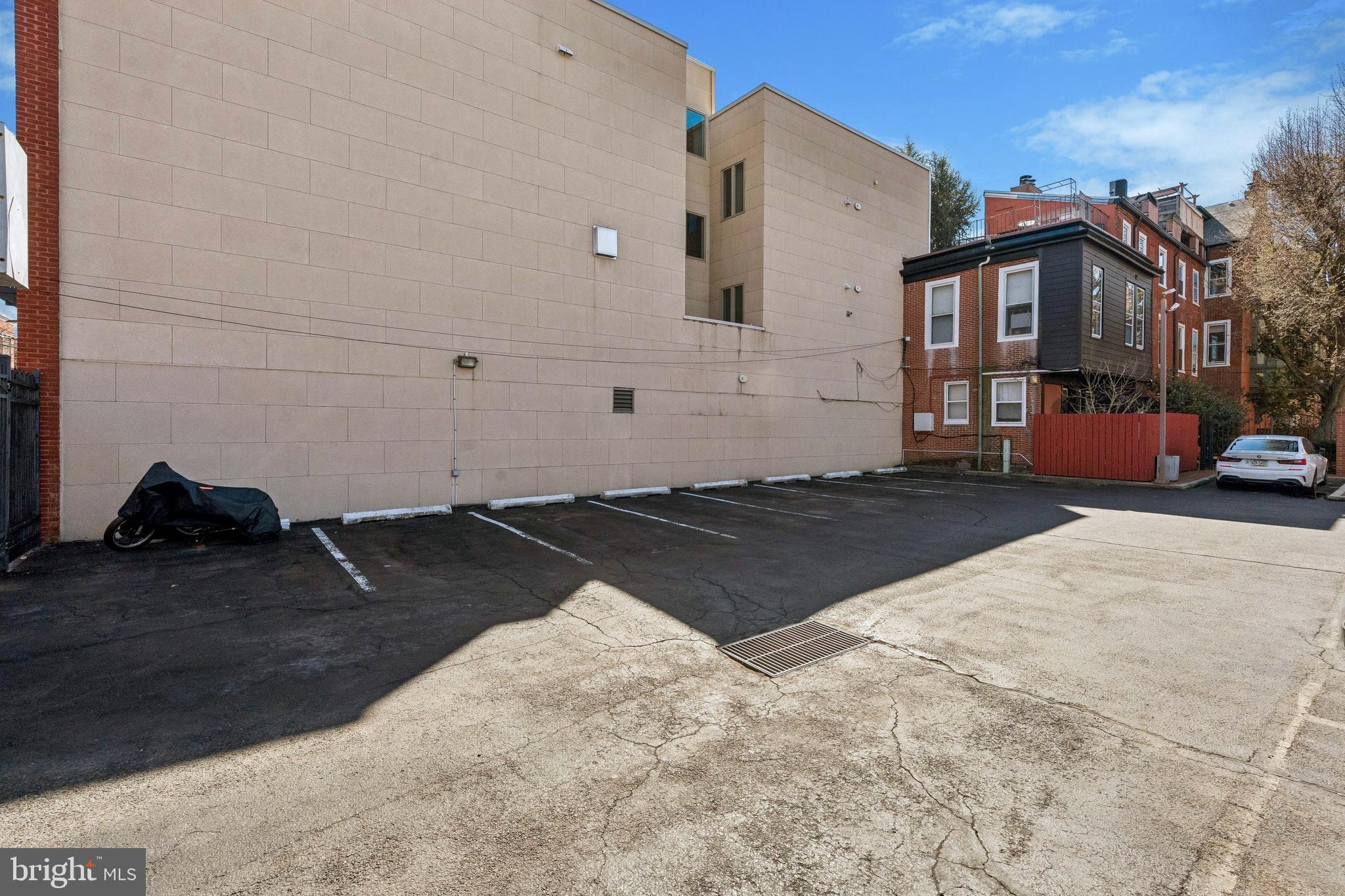 ART MUSEUM AREA - Residential