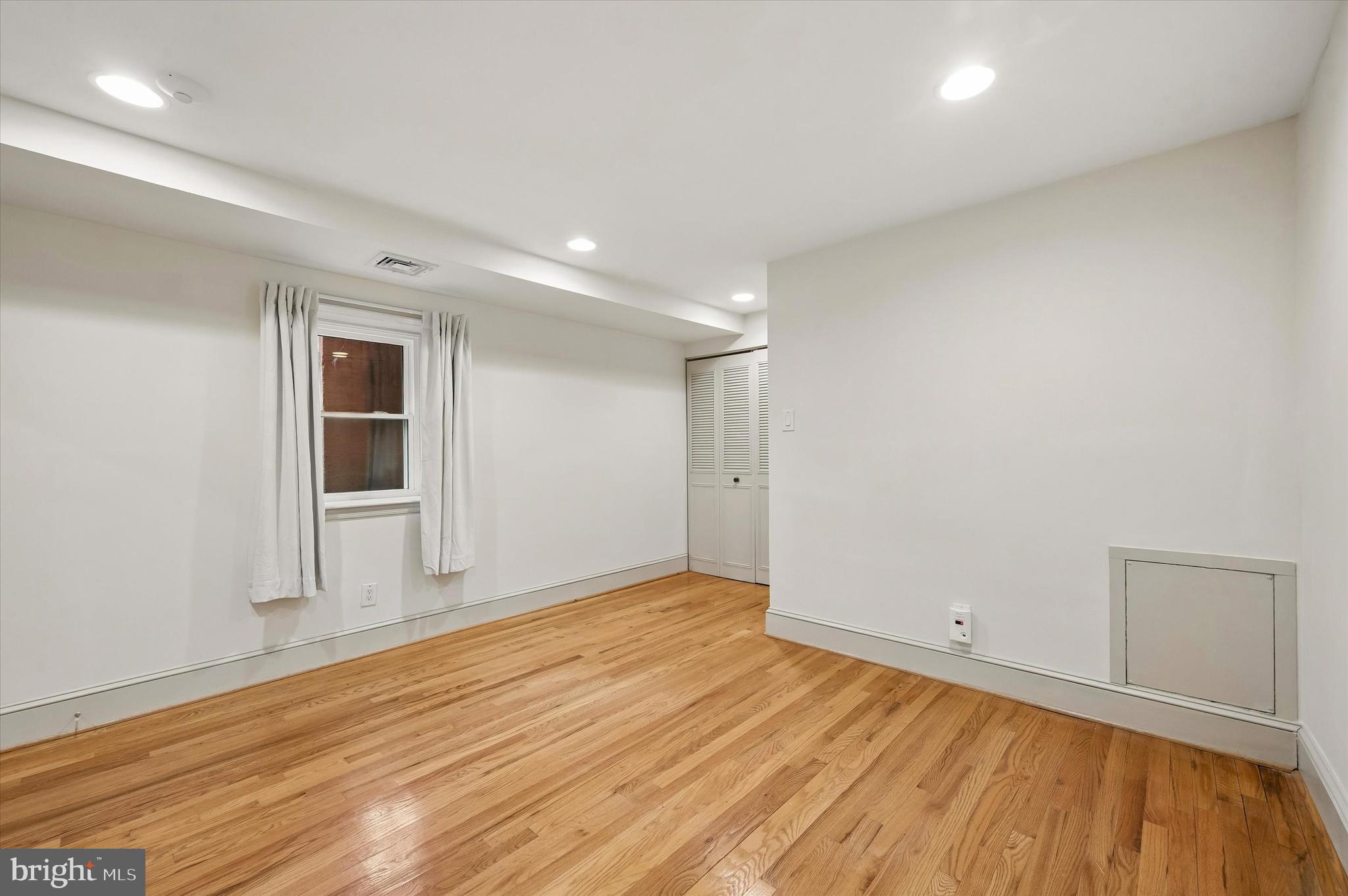 ART MUSEUM AREA - Residential