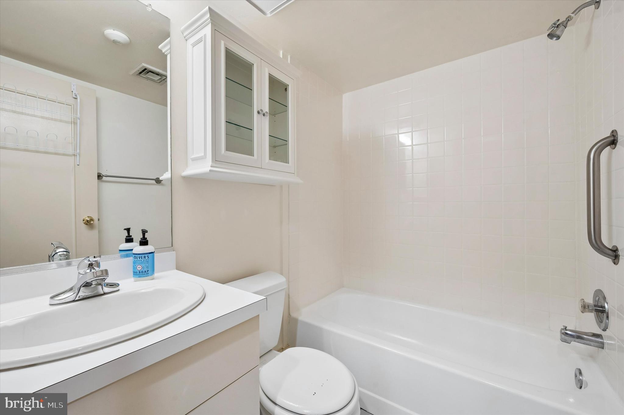 ART MUSEUM AREA - Residential