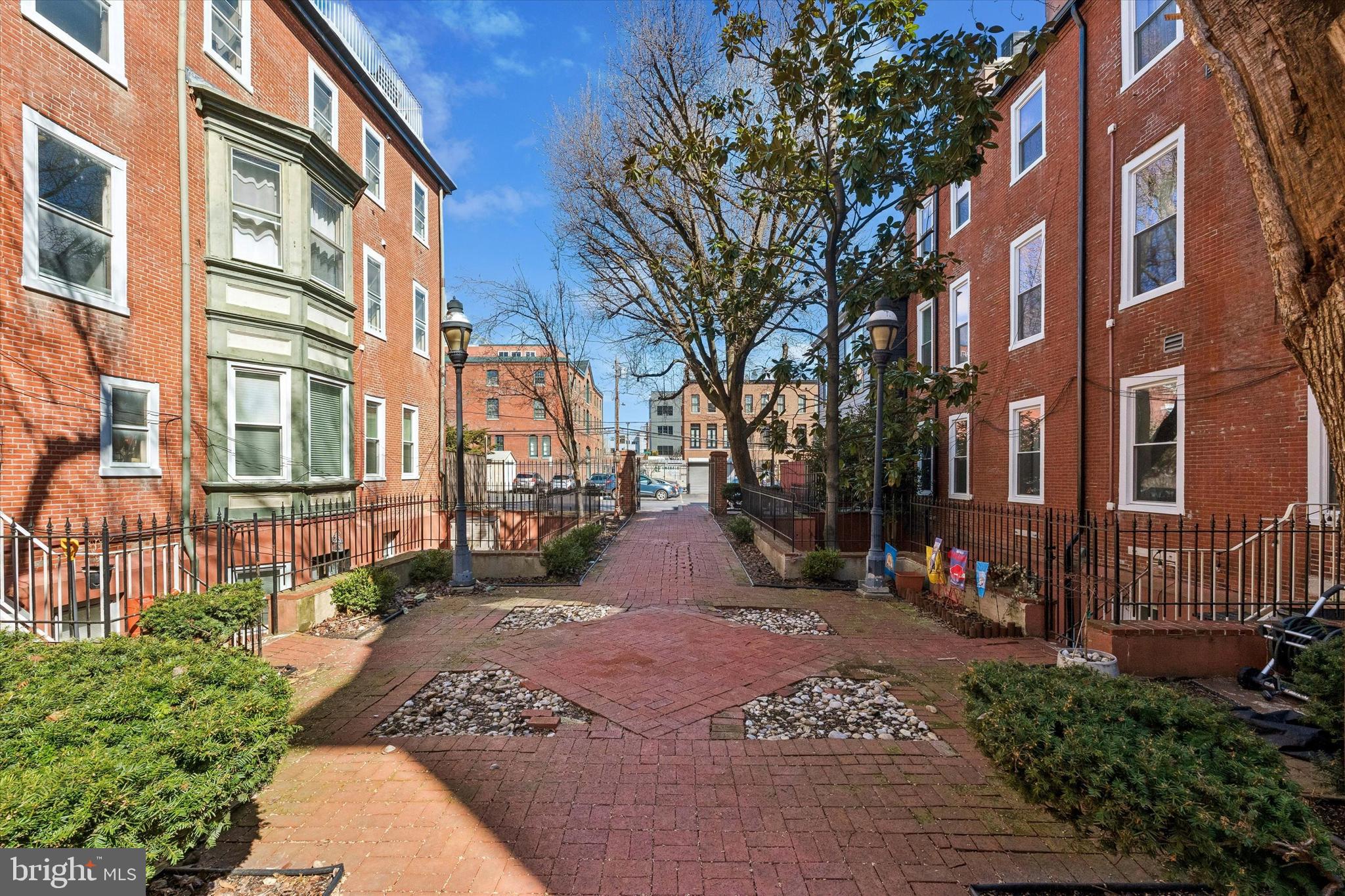 ART MUSEUM AREA - Residential