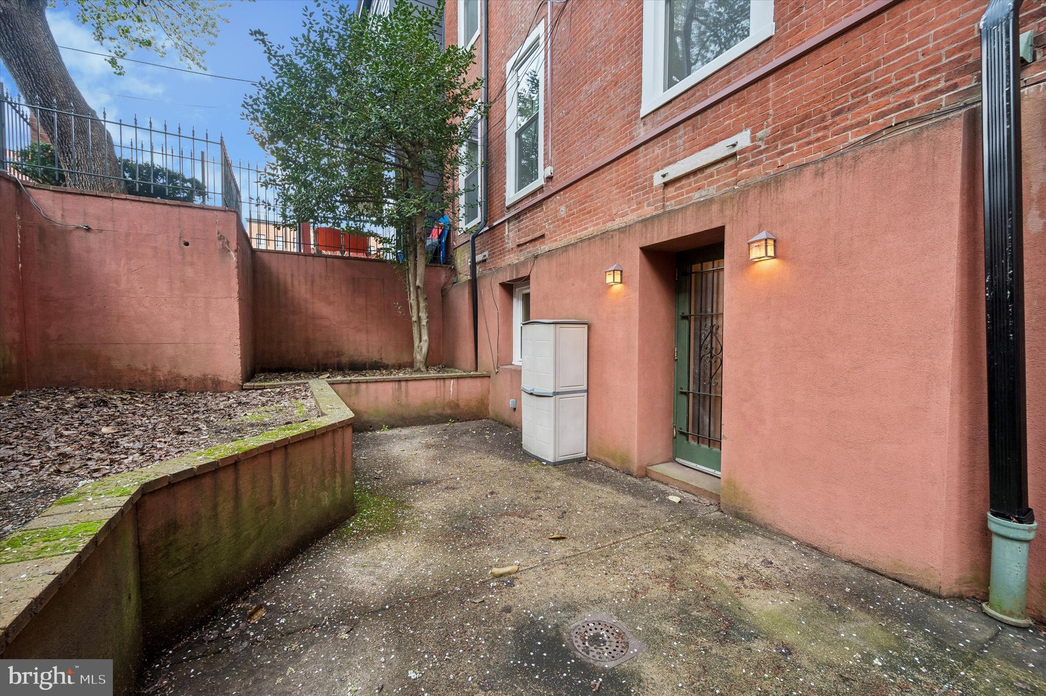 ART MUSEUM AREA - Residential