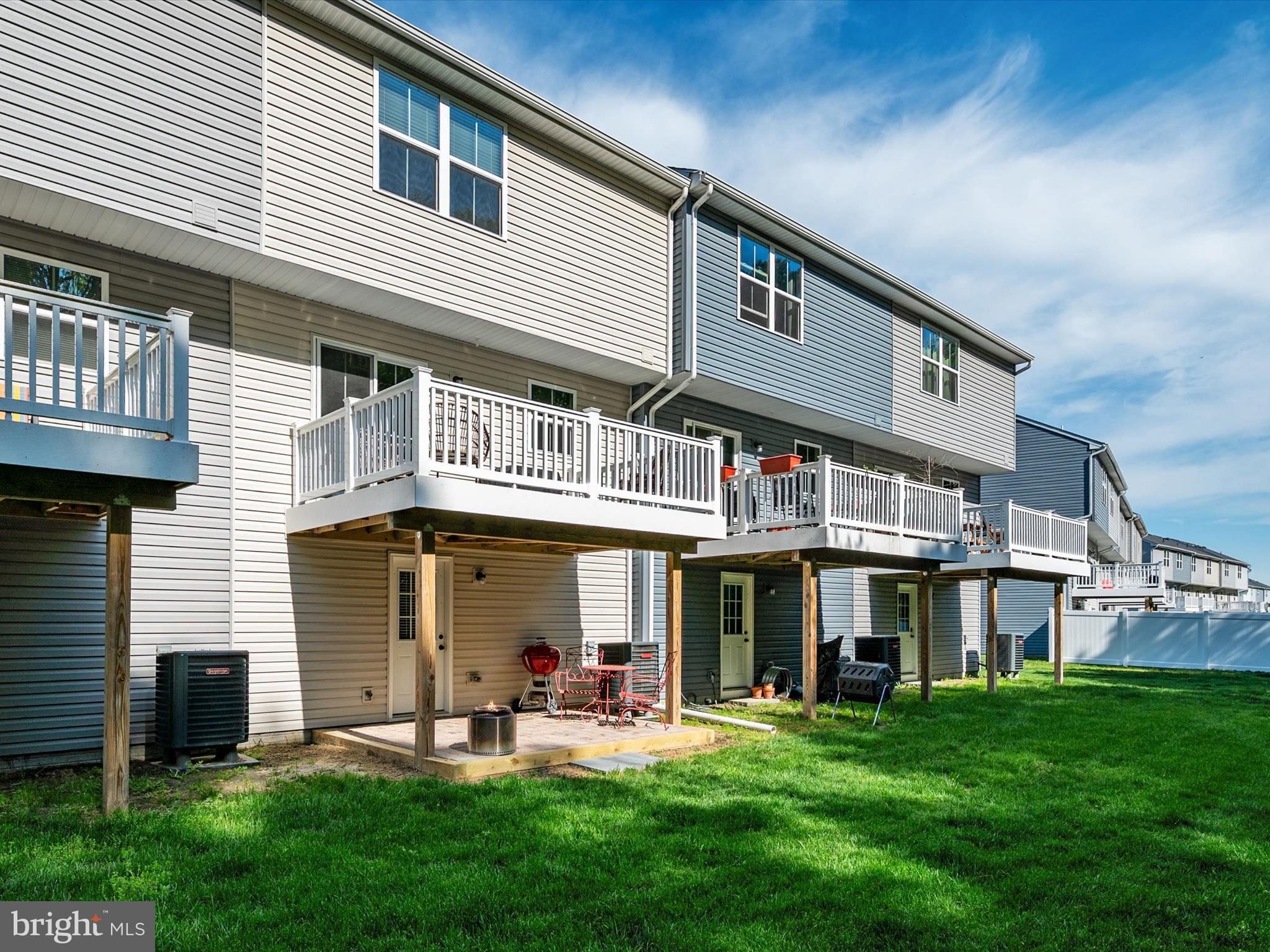 HERON POINT - Residential