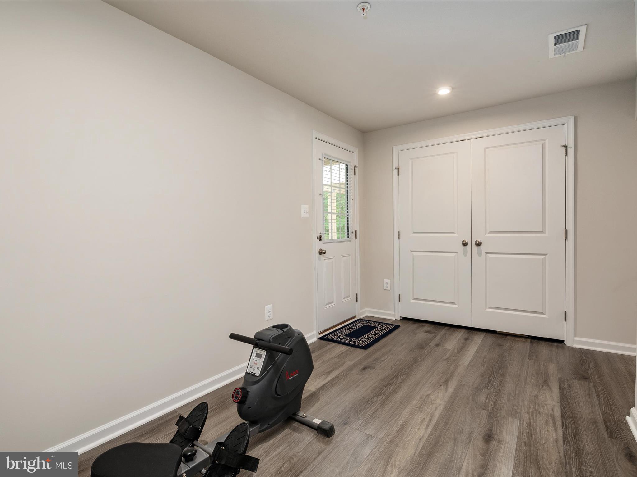 HERON POINT - Residential