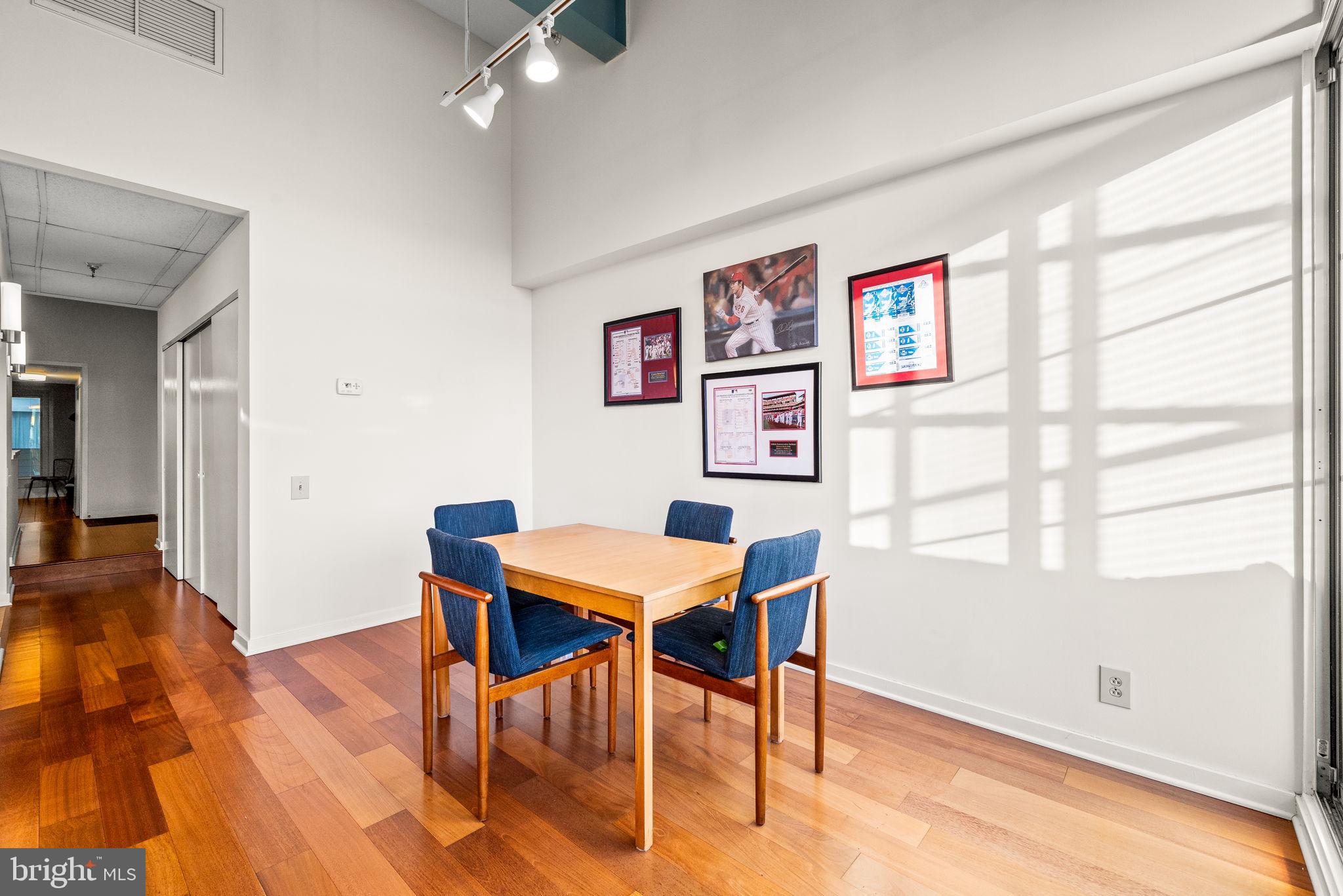 OLD CITY - Residential