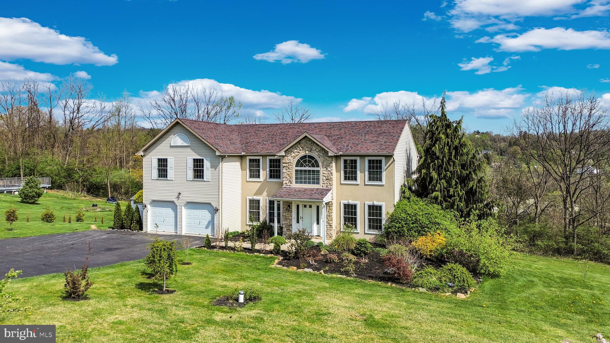 RIDGE CREST - Residential