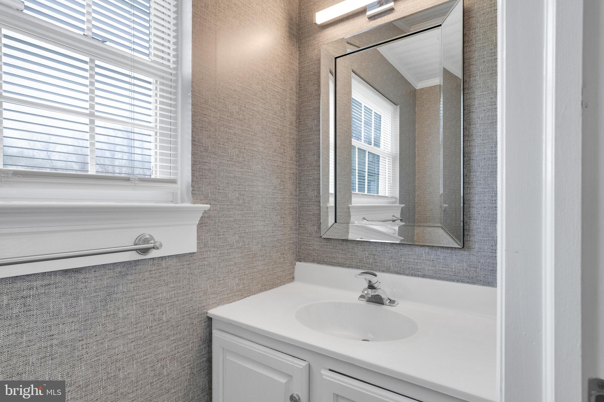 RIDGE CREST - Residential