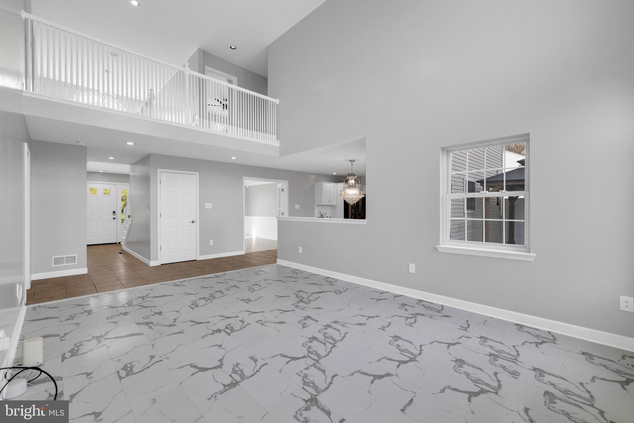 RIDGE CREST - Residential