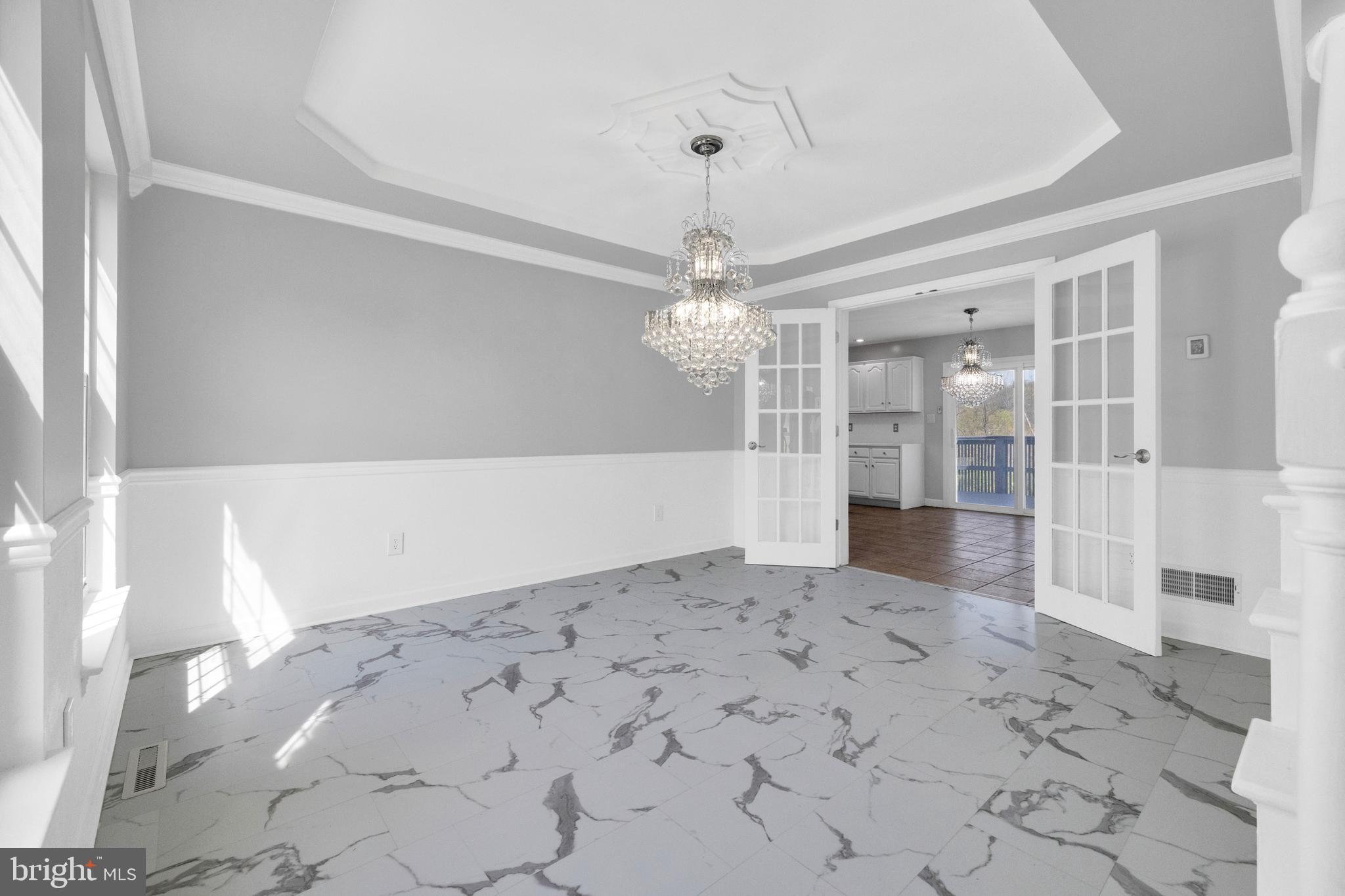 RIDGE CREST - Residential