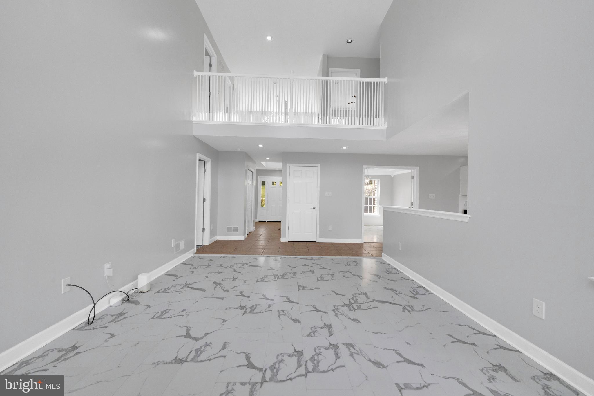 RIDGE CREST - Residential