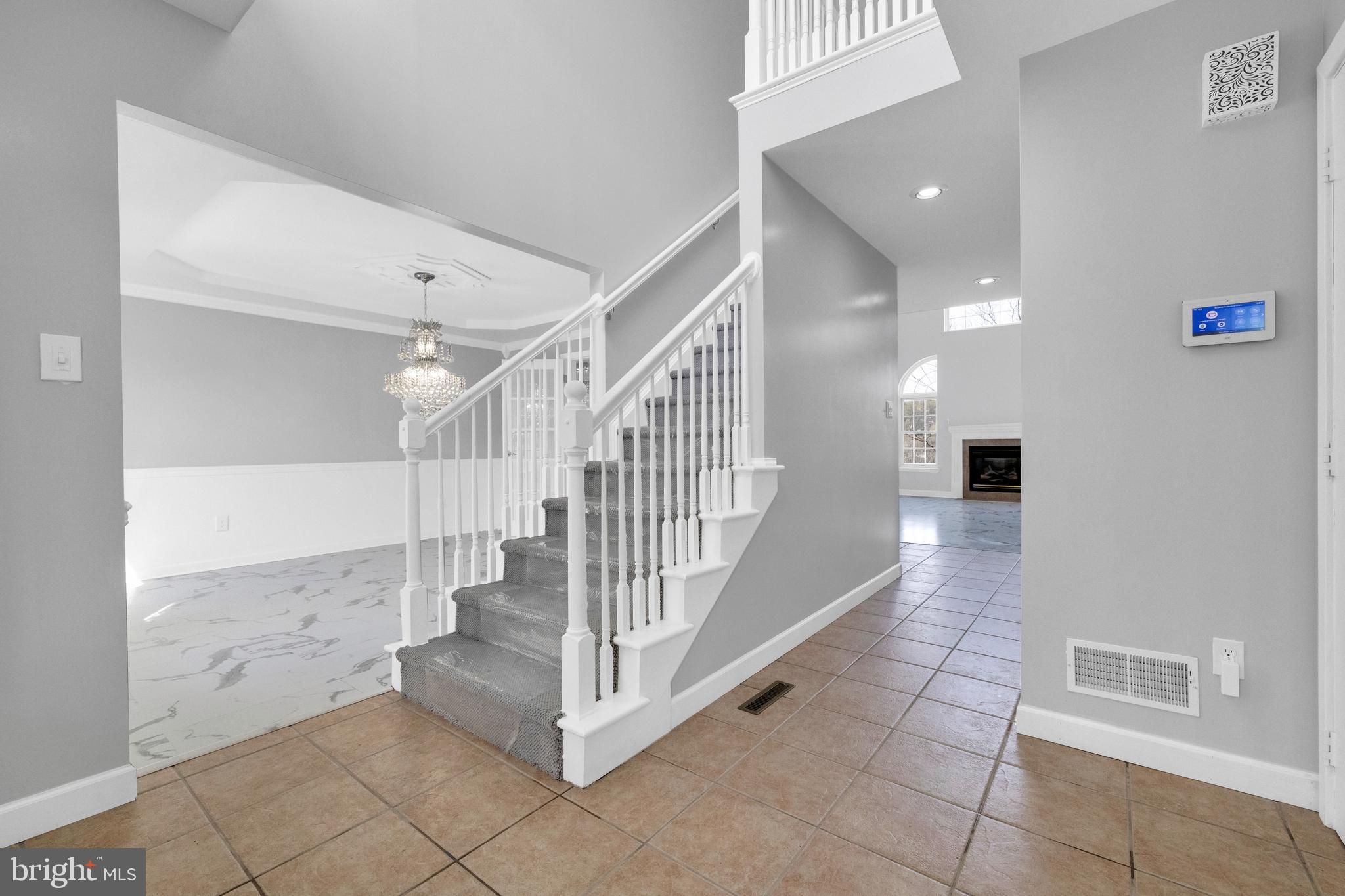 RIDGE CREST - Residential