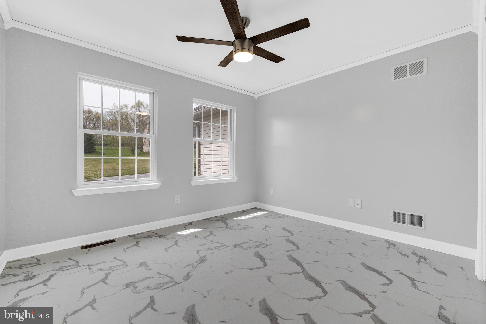 RIDGE CREST - Residential