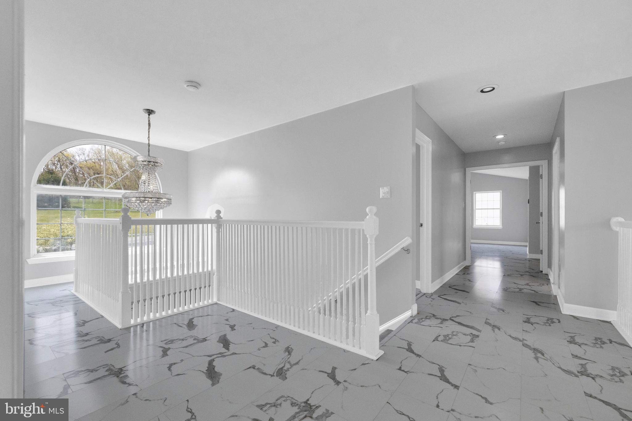 RIDGE CREST - Residential