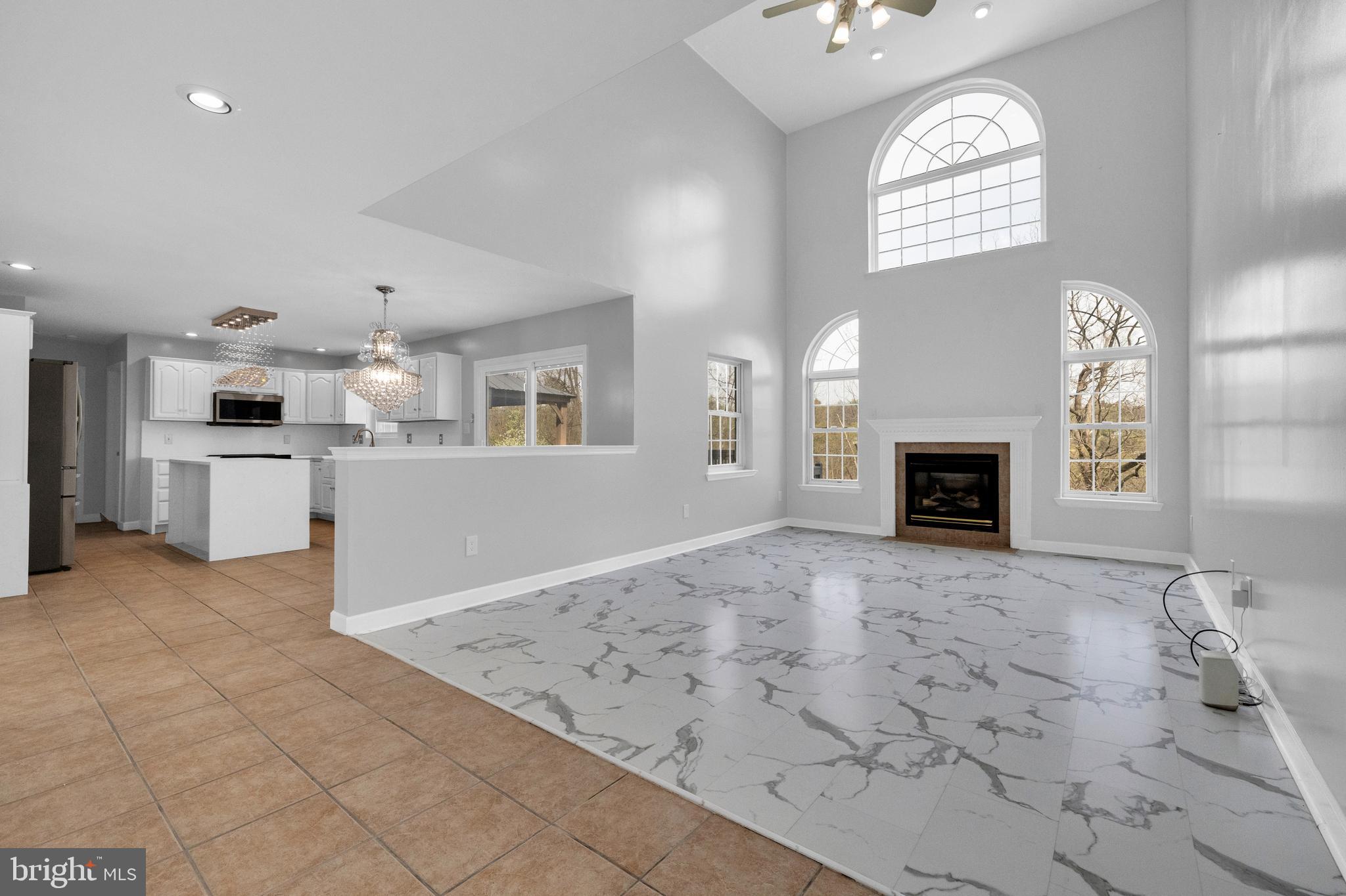 RIDGE CREST - Residential