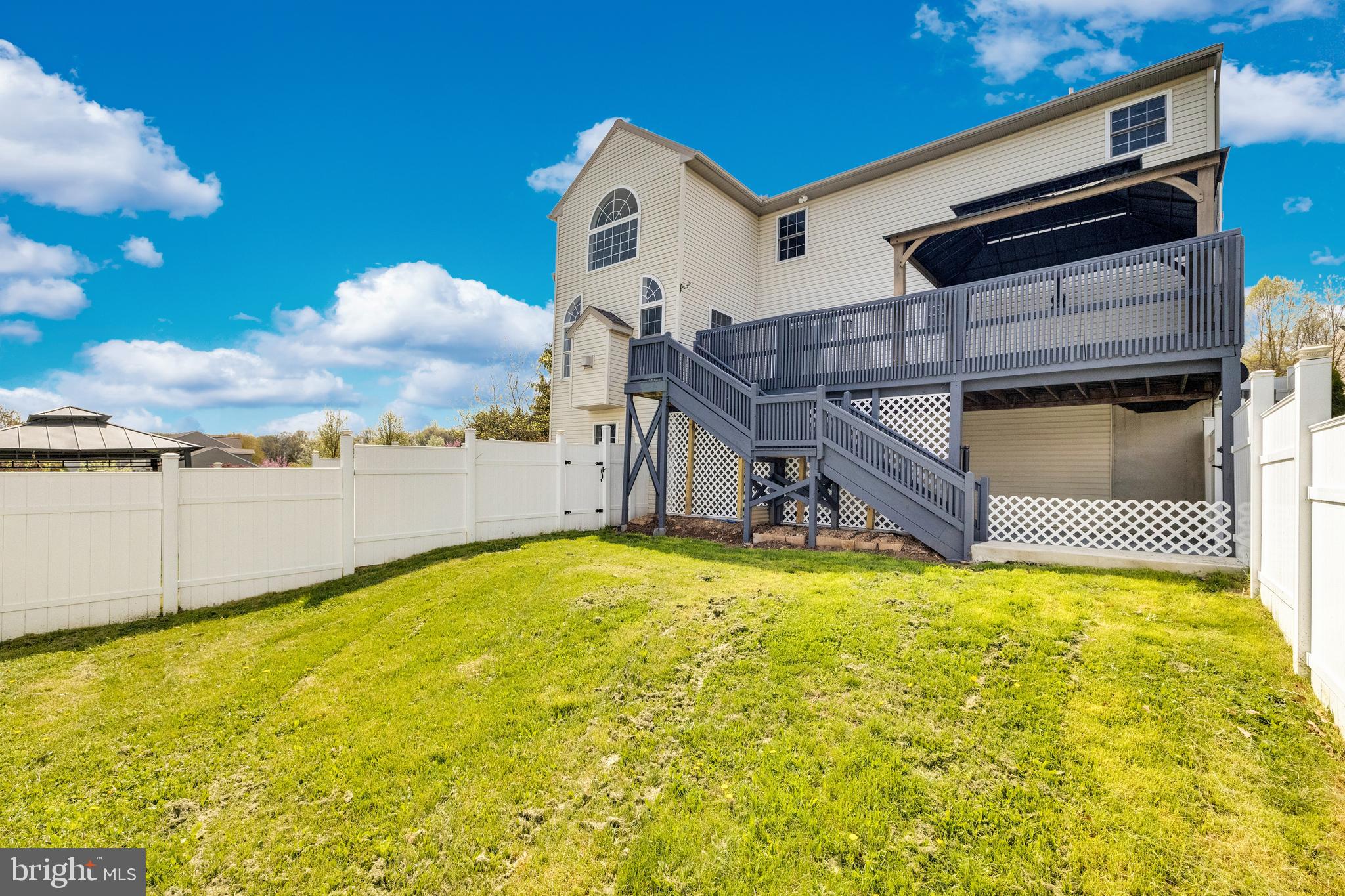 RIDGE CREST - Residential