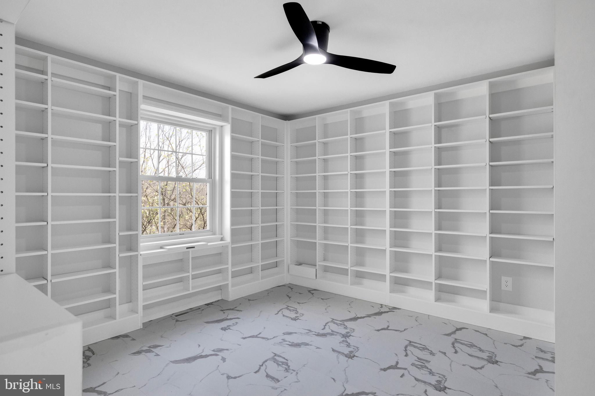 RIDGE CREST - Residential