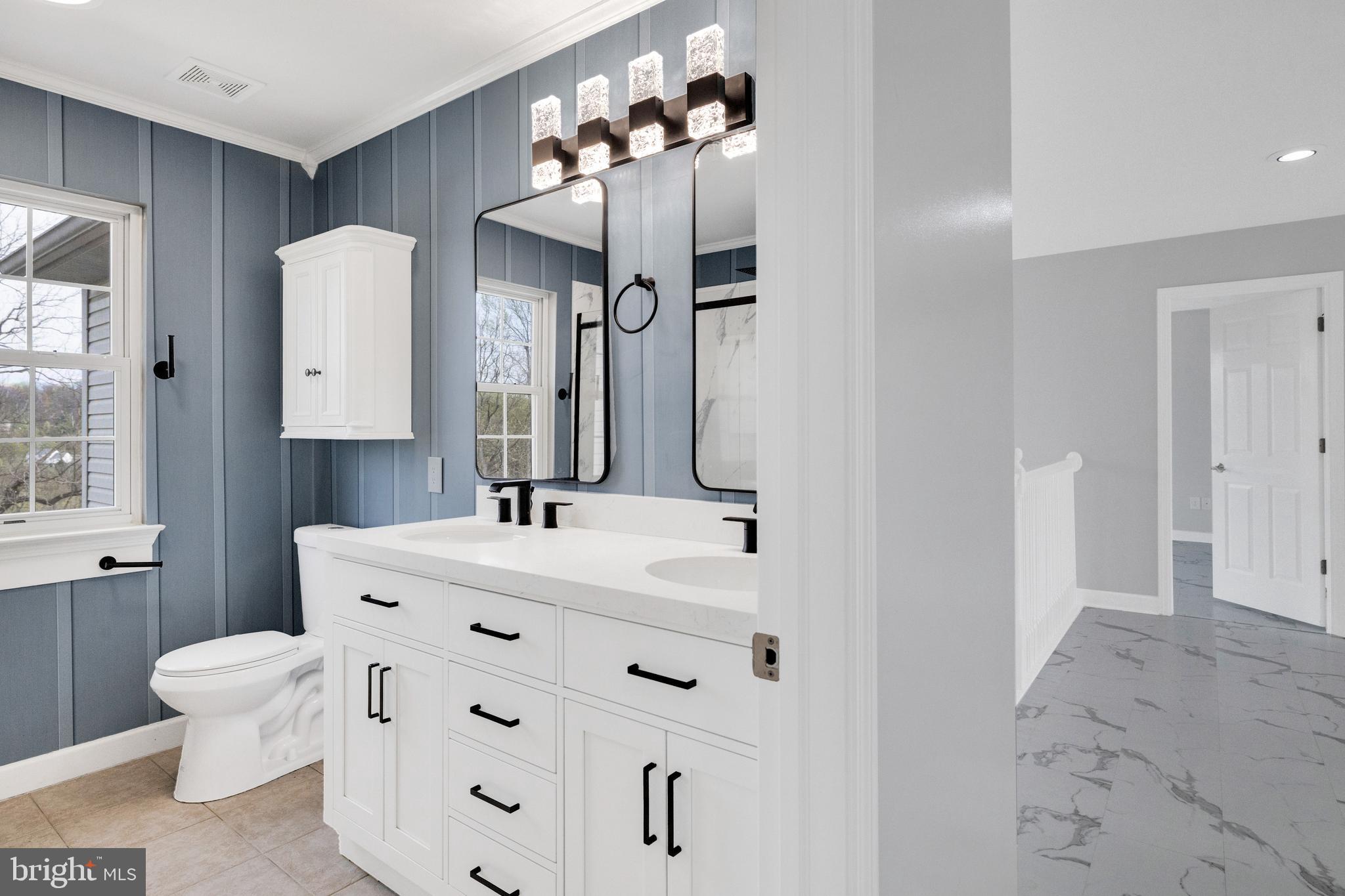 RIDGE CREST - Residential