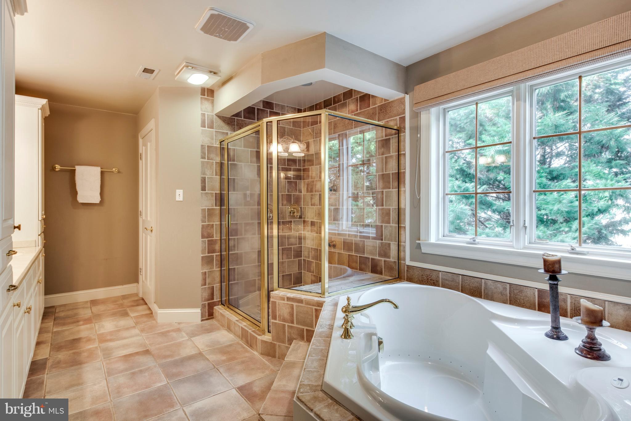 WHITEHALL BEACH - Residential