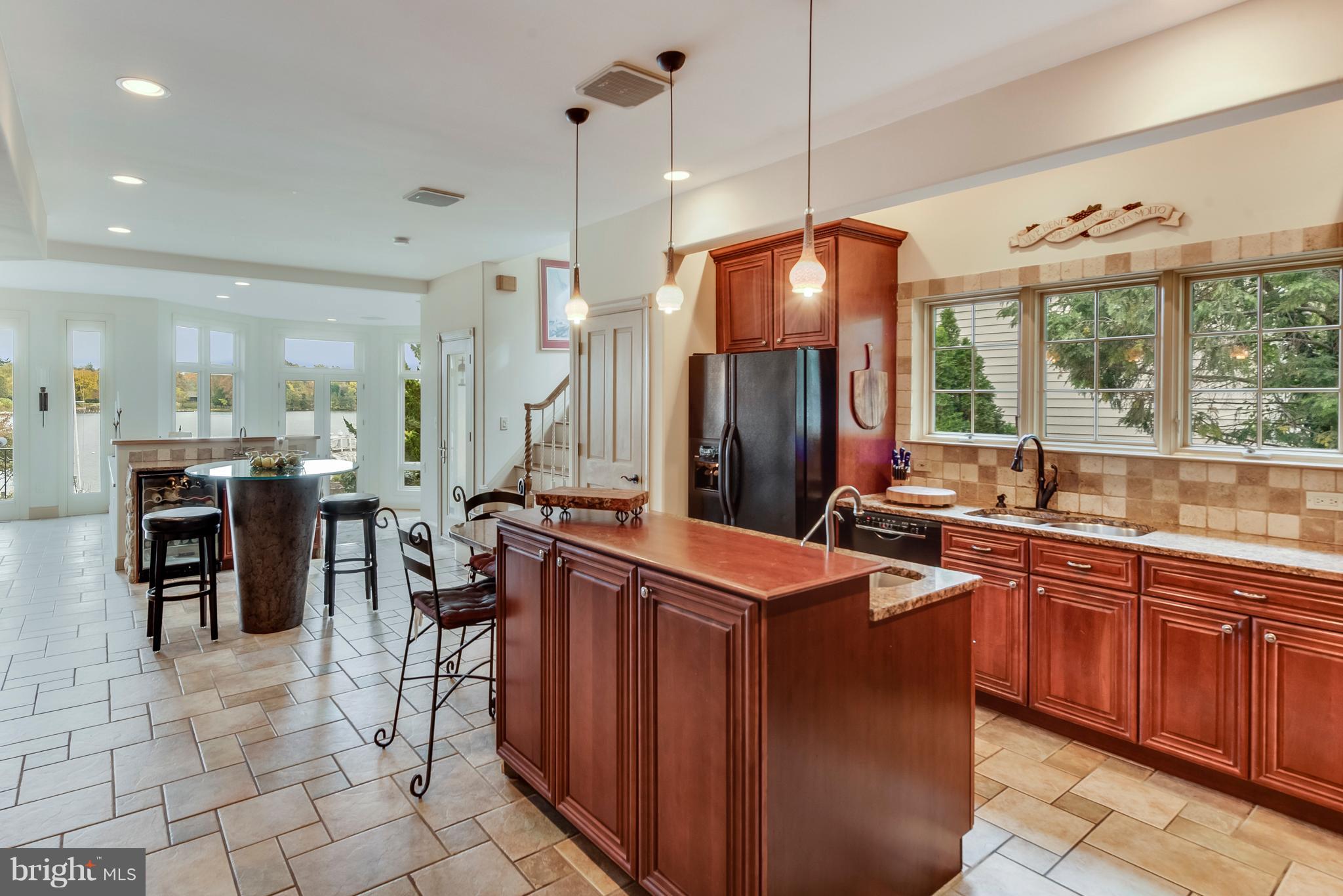 WHITEHALL BEACH - Residential