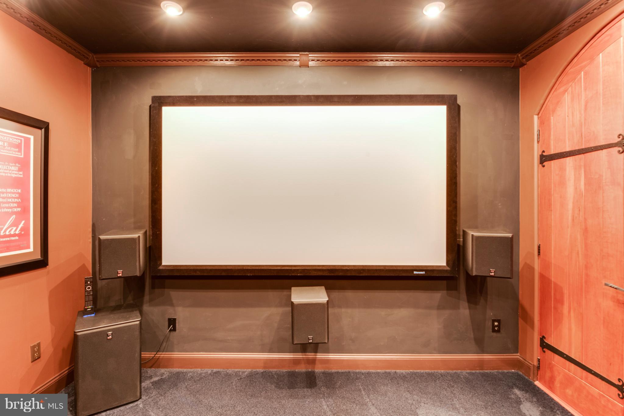 WHITEHALL BEACH - Residential