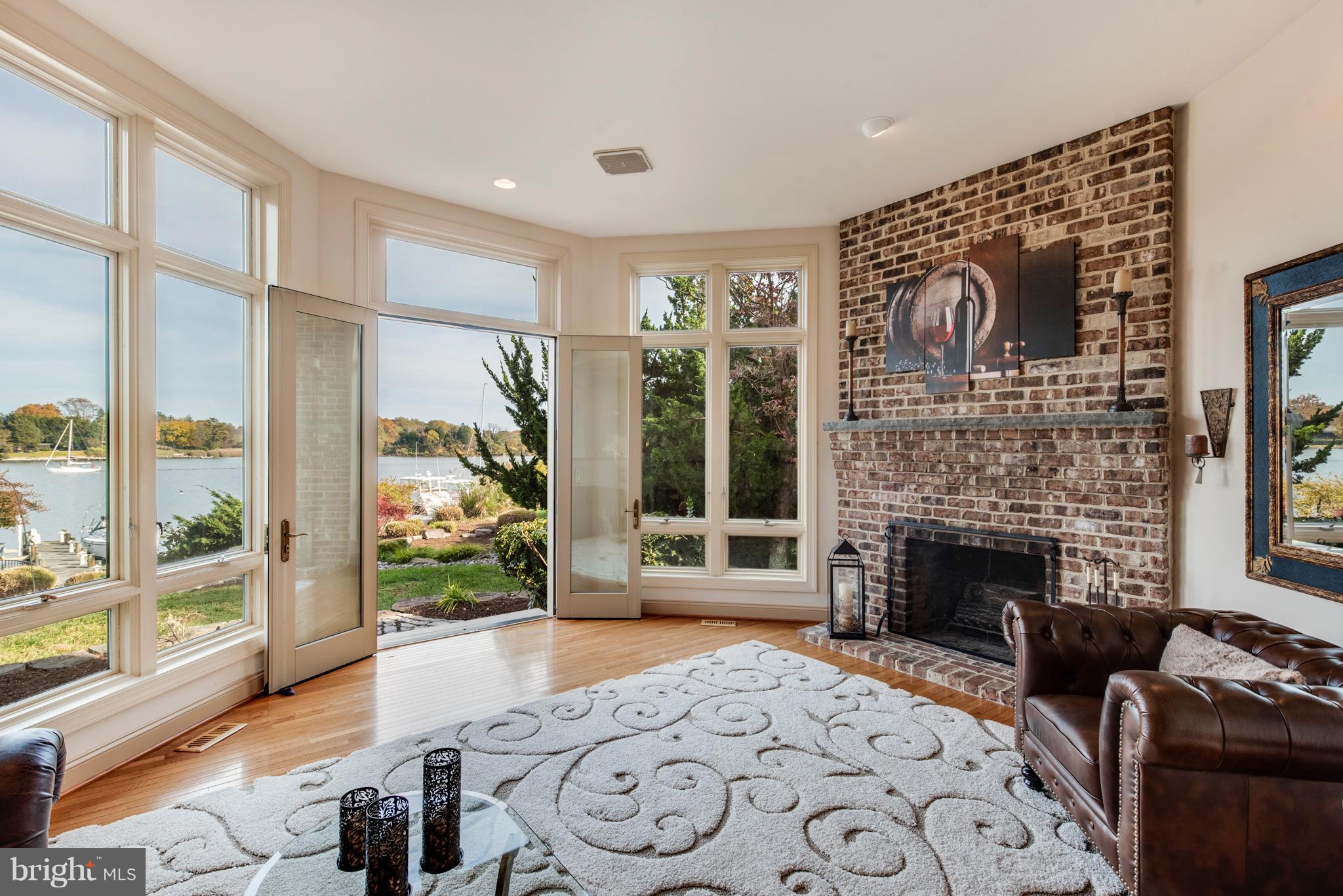 WHITEHALL BEACH - Residential