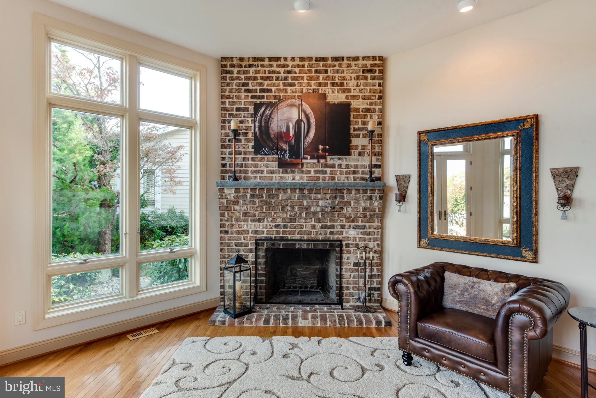 WHITEHALL BEACH - Residential