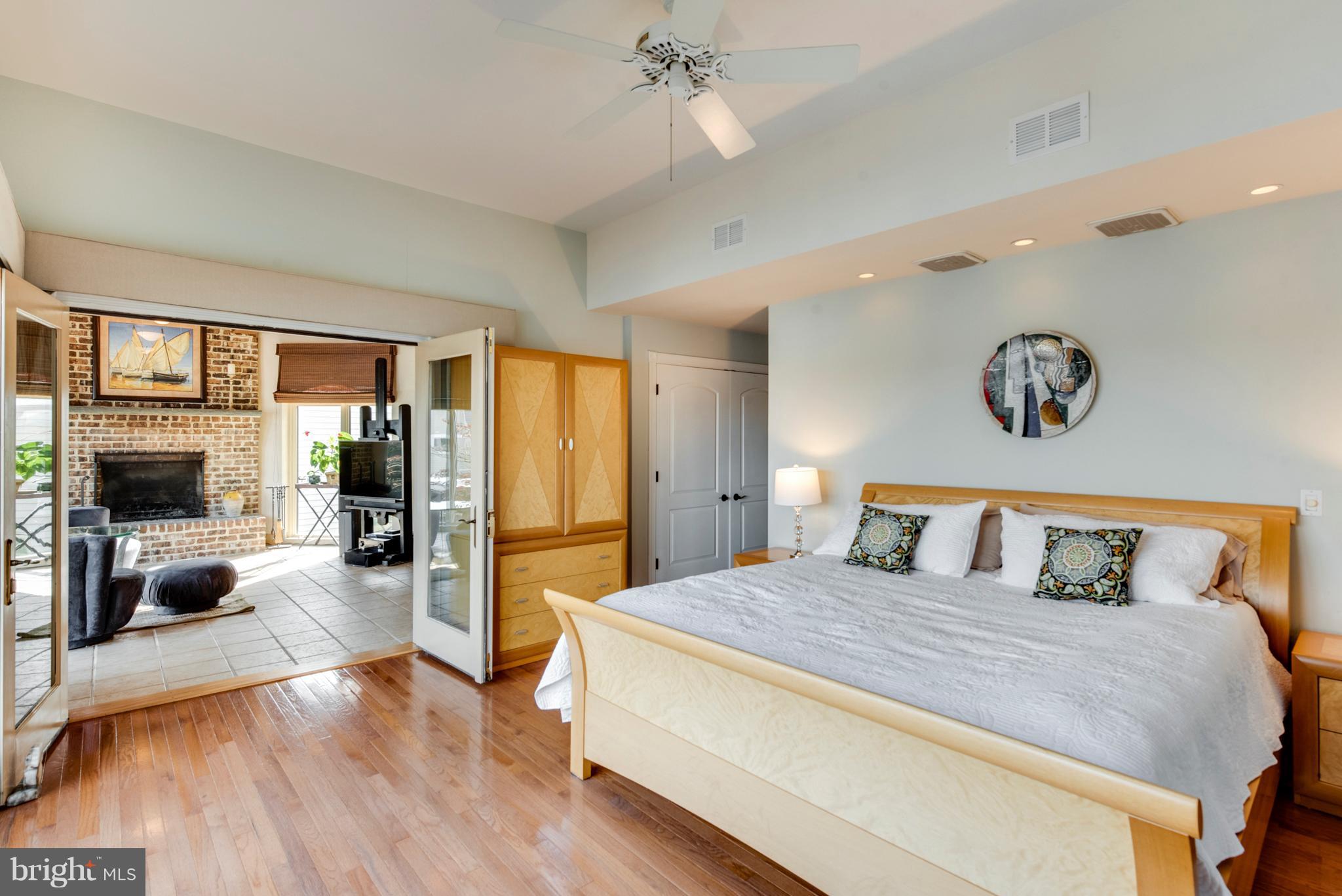 WHITEHALL BEACH - Residential