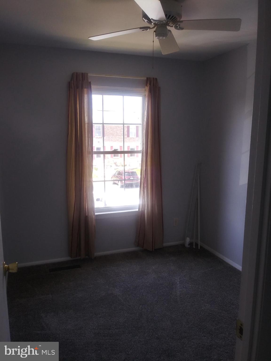 HARFORD SQUARE - Residential Lease