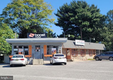 Photo of 11 N Virginia Avenue, PENNS GROVE, NJ 08069 (MLS # NJSA2014460)