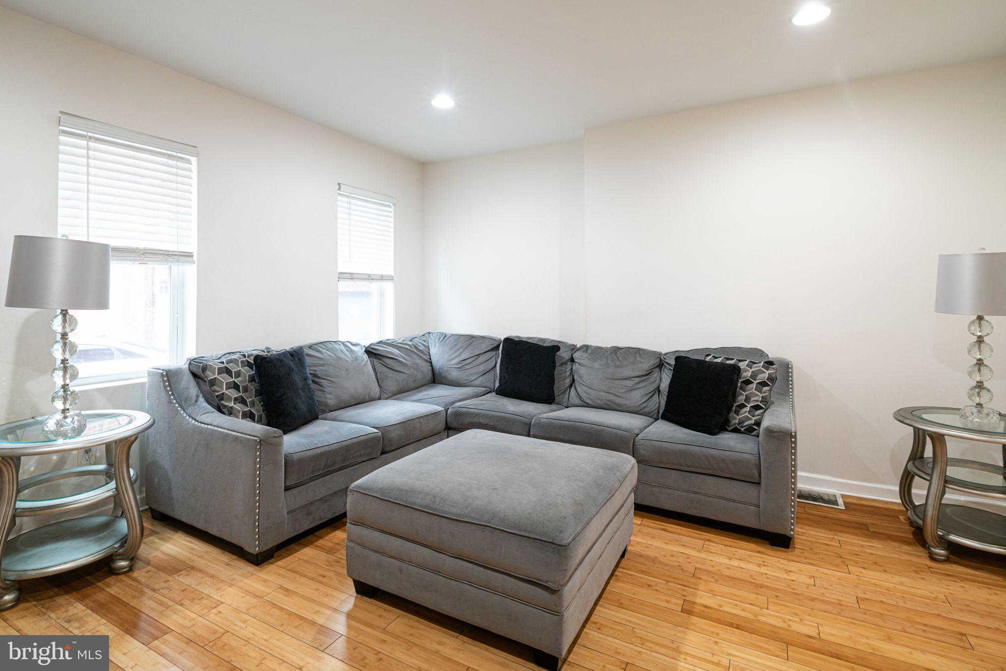 FAIRMOUNT - Residential