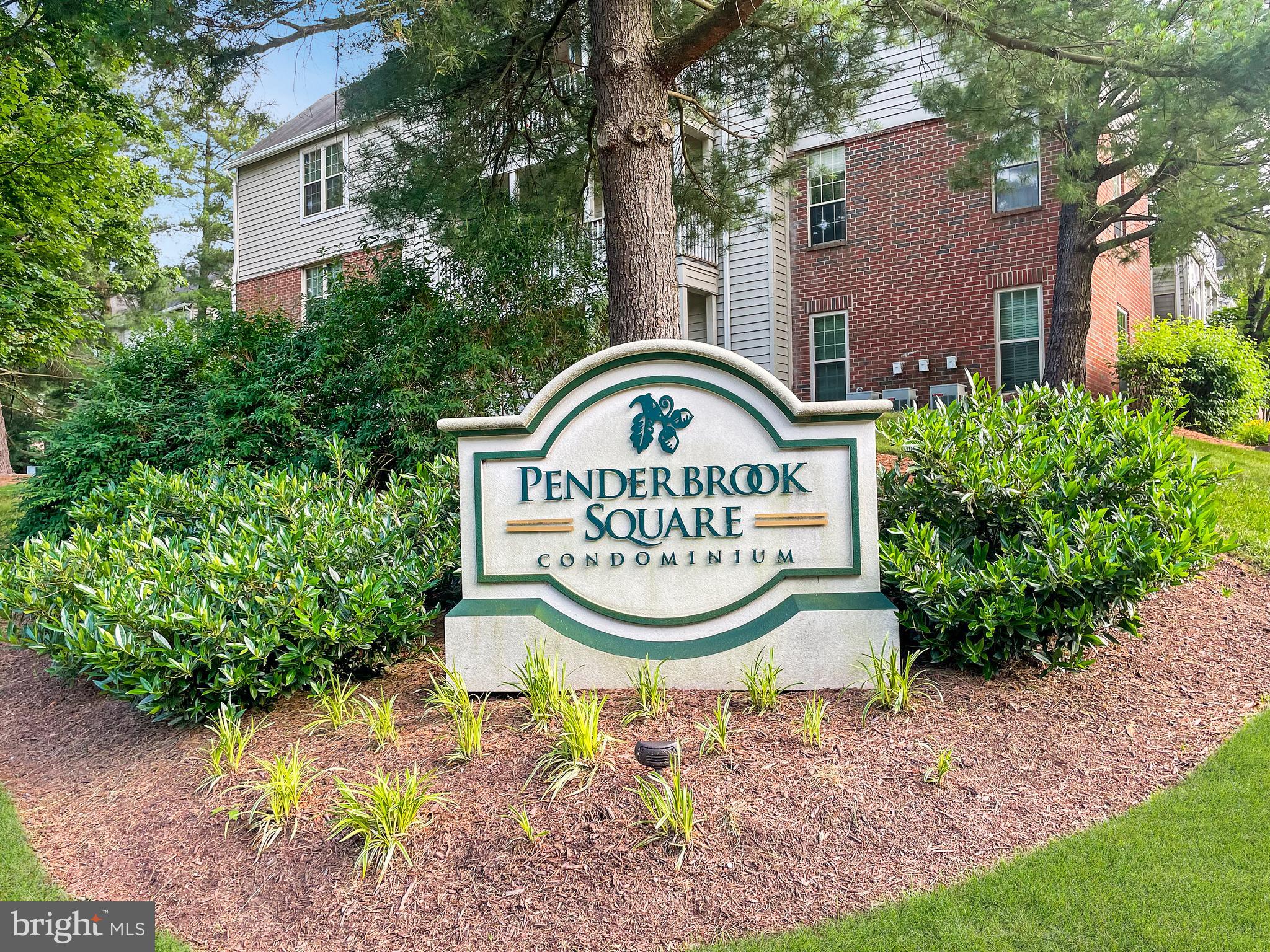 PENDERBROOK SQUARE CONDOMINIUMS - Residential