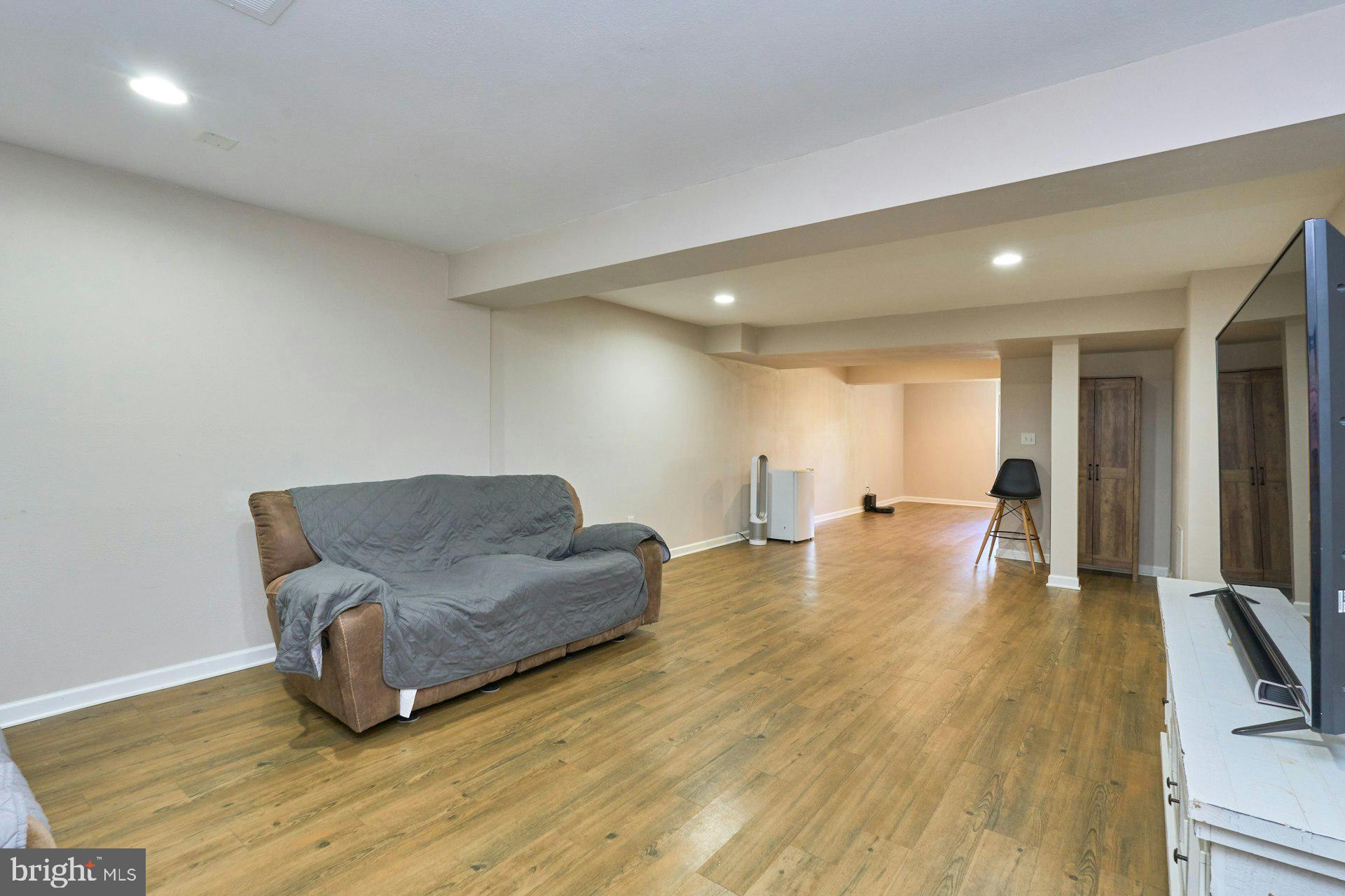 AUTUMN RIDGE - Residential