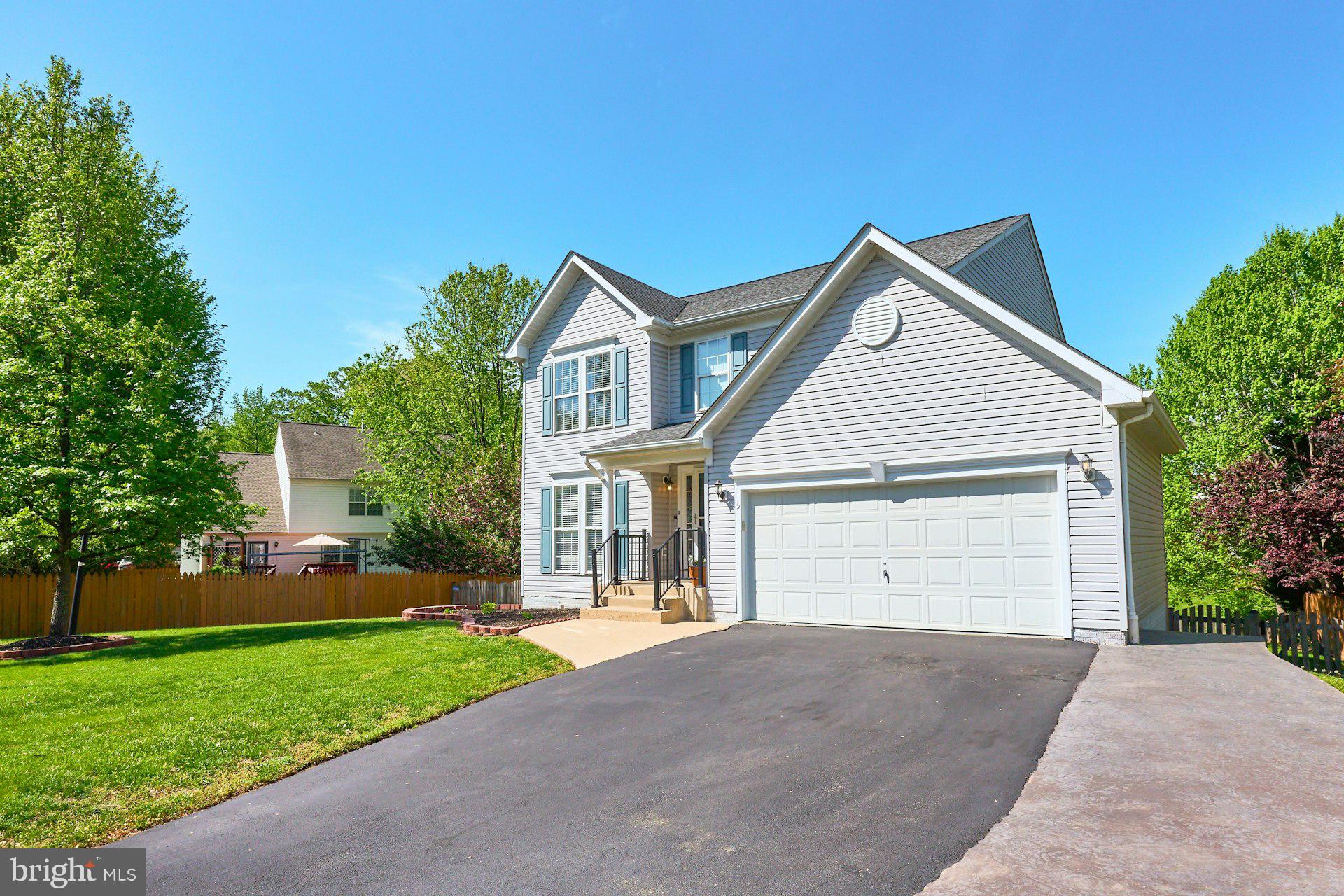 AUTUMN RIDGE - Residential