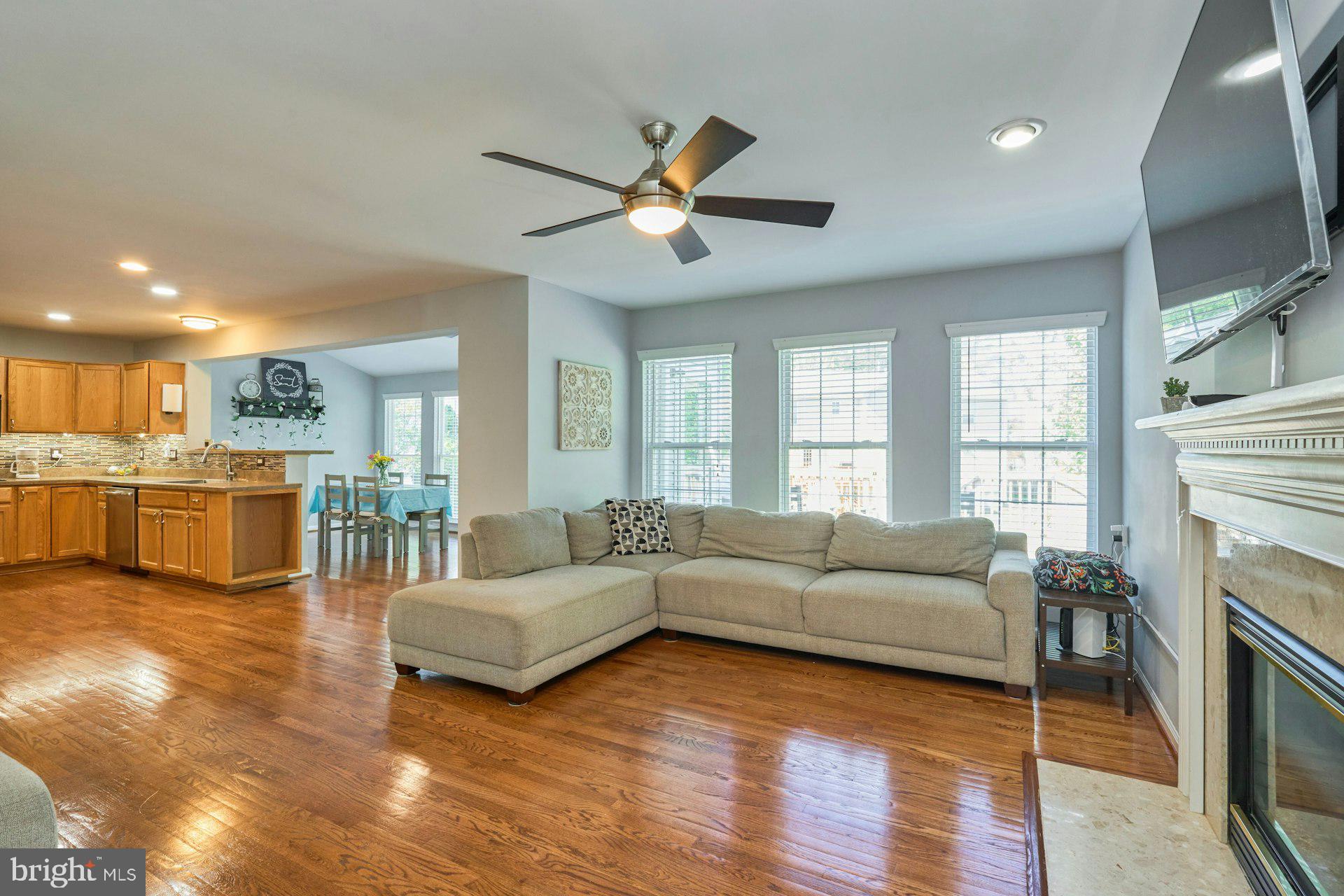 AUTUMN RIDGE - Residential