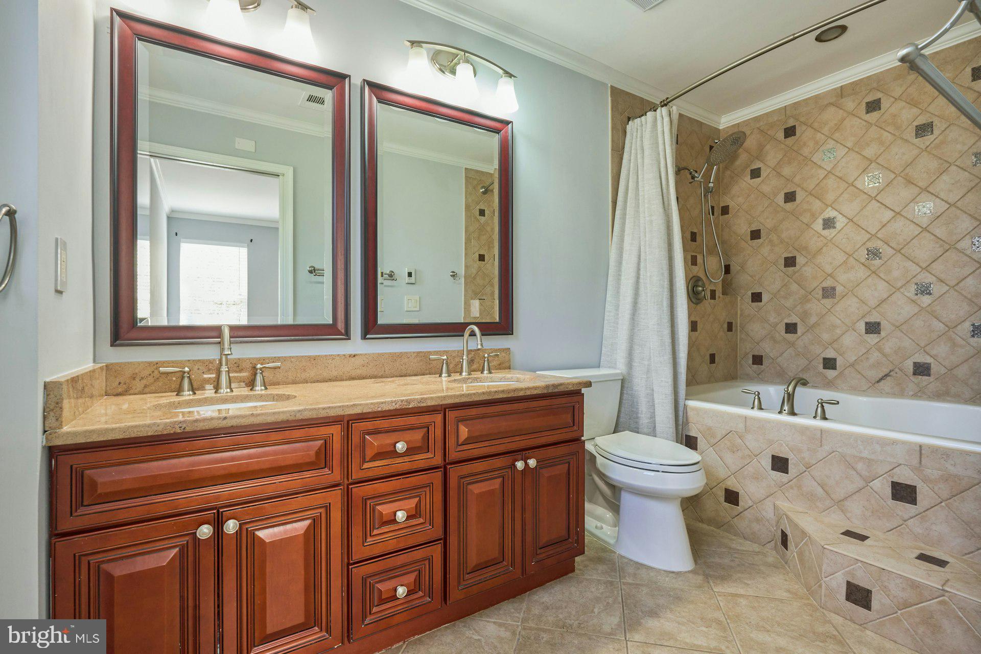 AUTUMN RIDGE - Residential