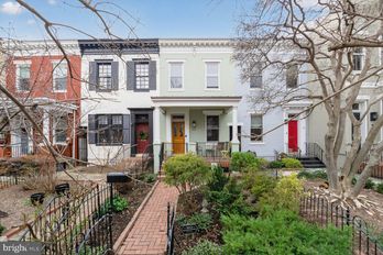Townhouse at 613 G STREET SE