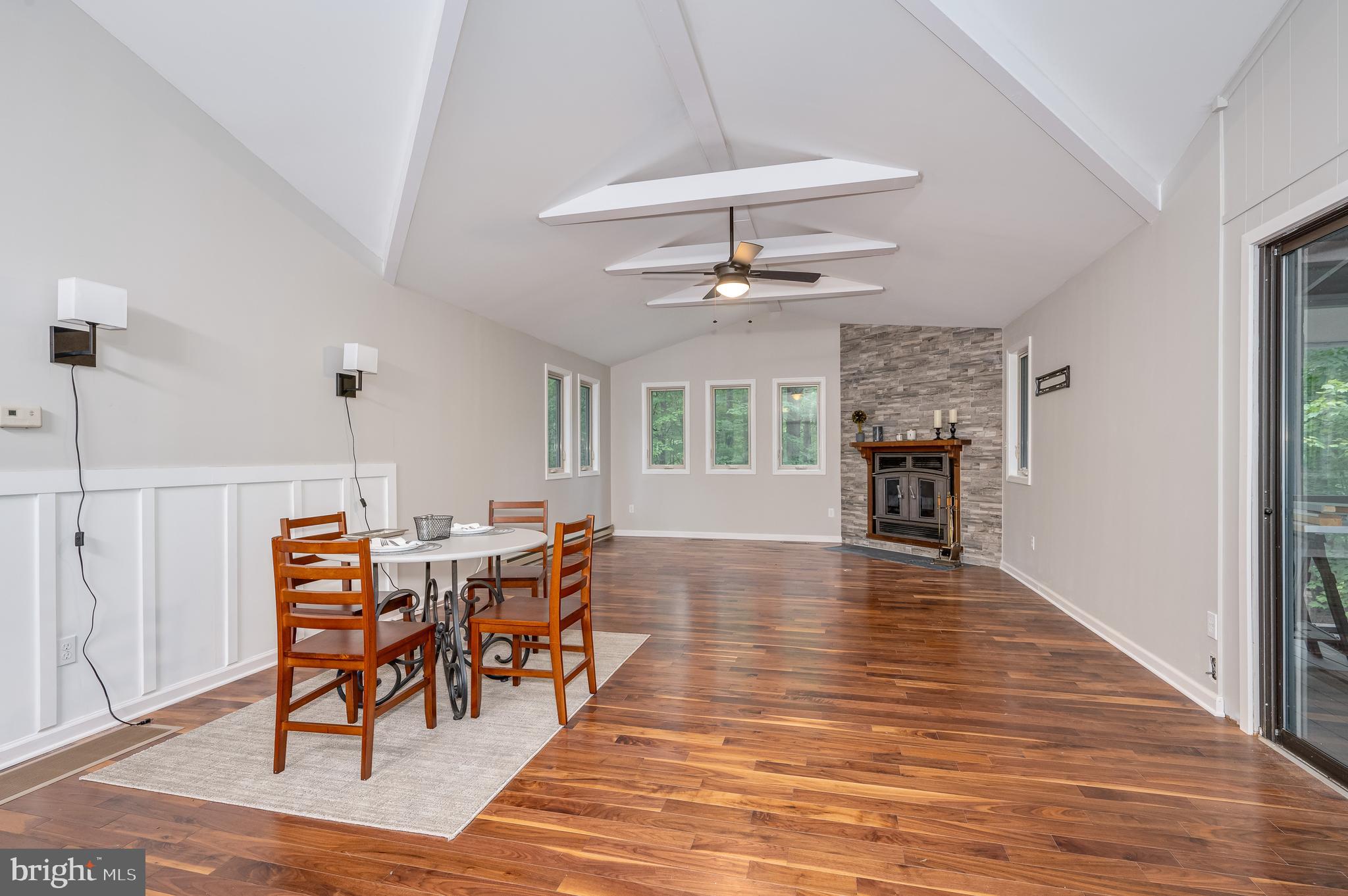 THE WOODS - Residential