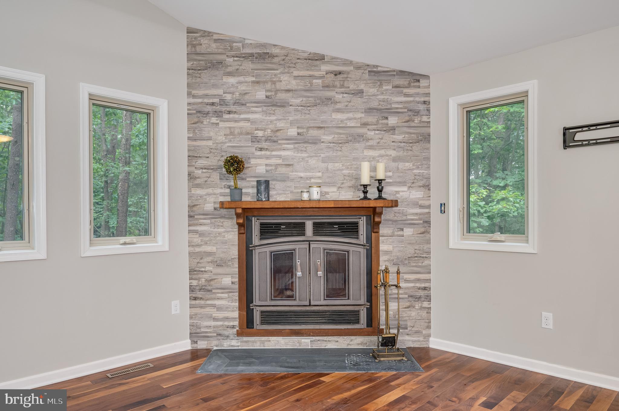 THE WOODS - Residential