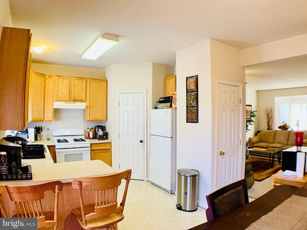 HEATHER HILLS/BRIGHTFLD - Residential Lease