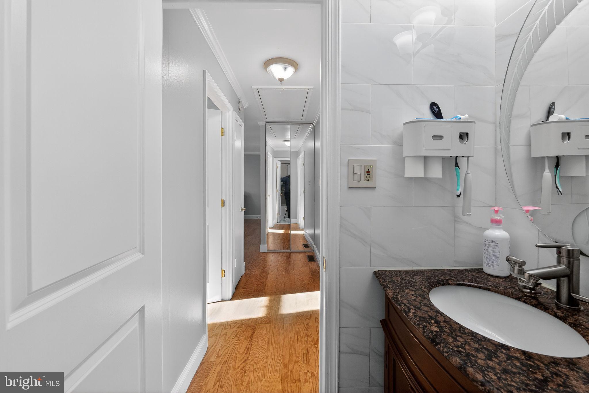 SUBURBIA - Residential