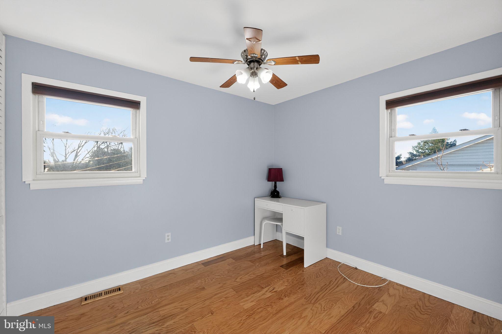 SUBURBIA - Residential