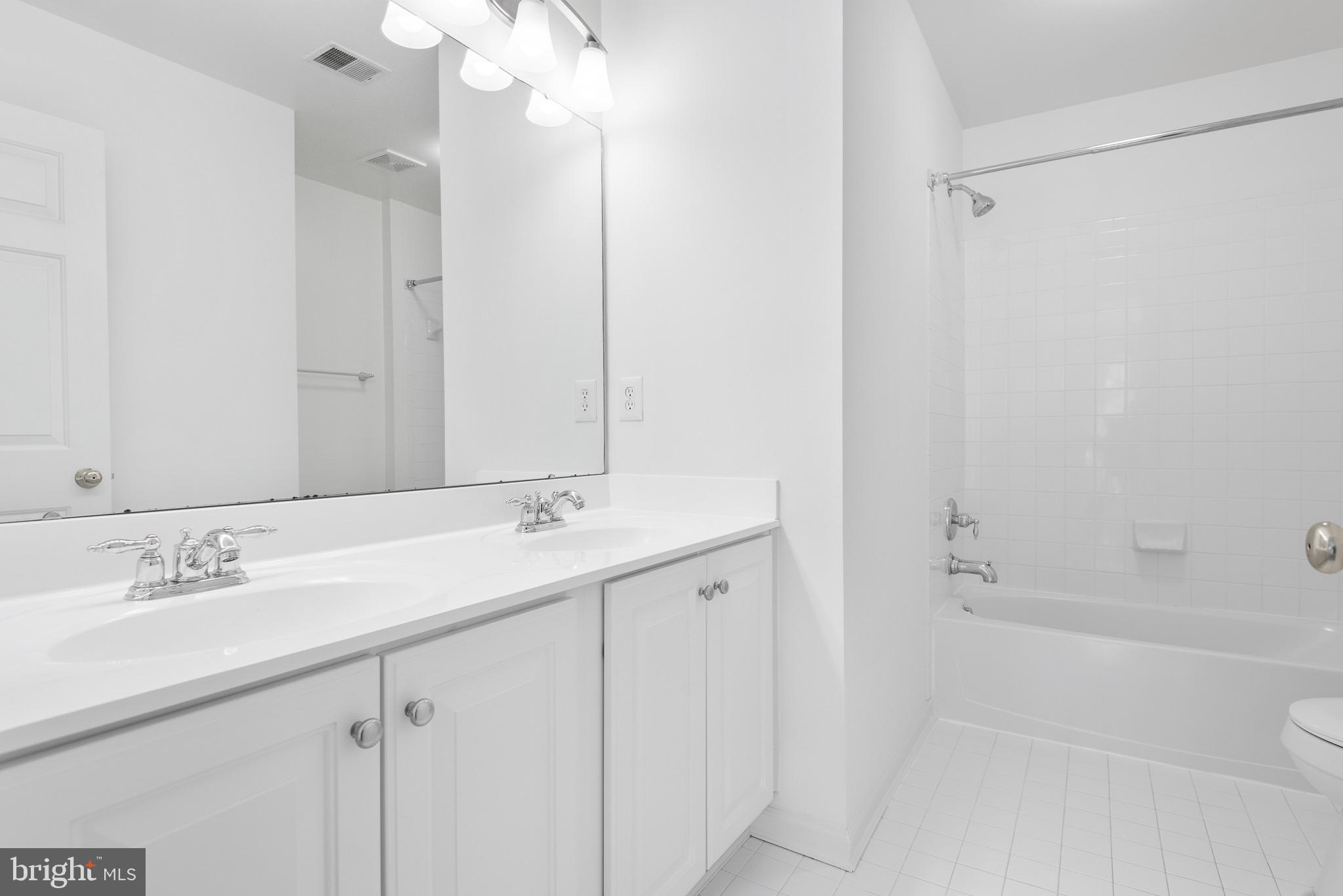 VILLAGES OF DORCHESTER - Residential