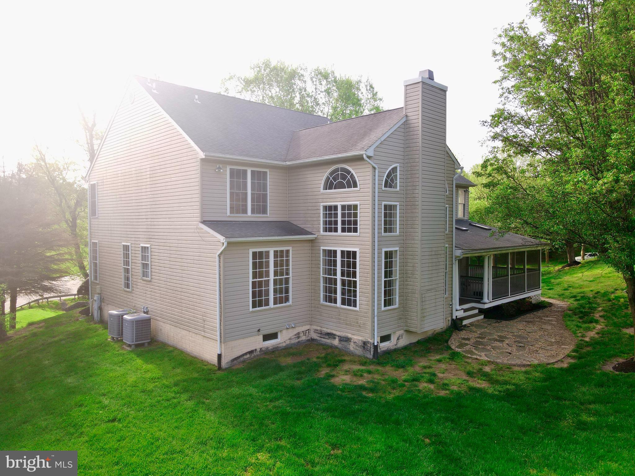 14100 TWISTING LANE