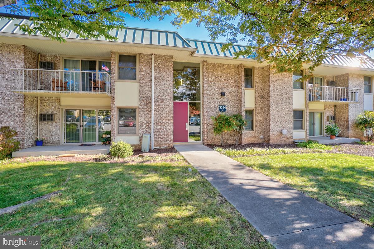 LEISURE WORLD - Residential