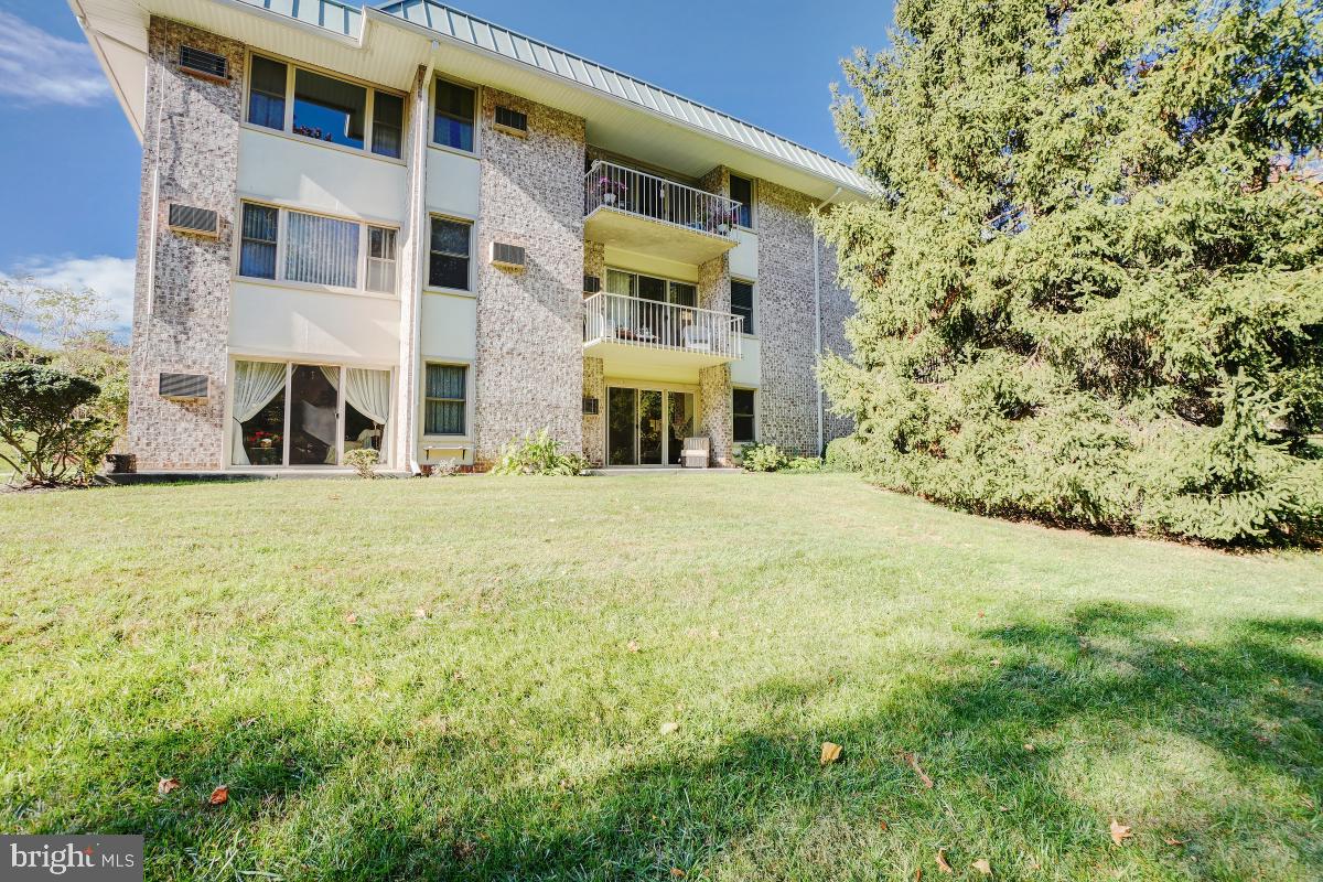 LEISURE WORLD - Residential