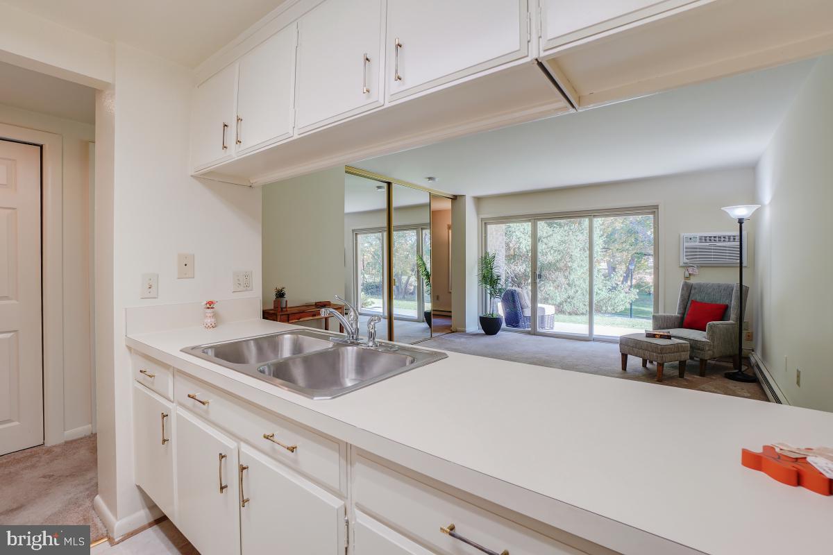 LEISURE WORLD - Residential