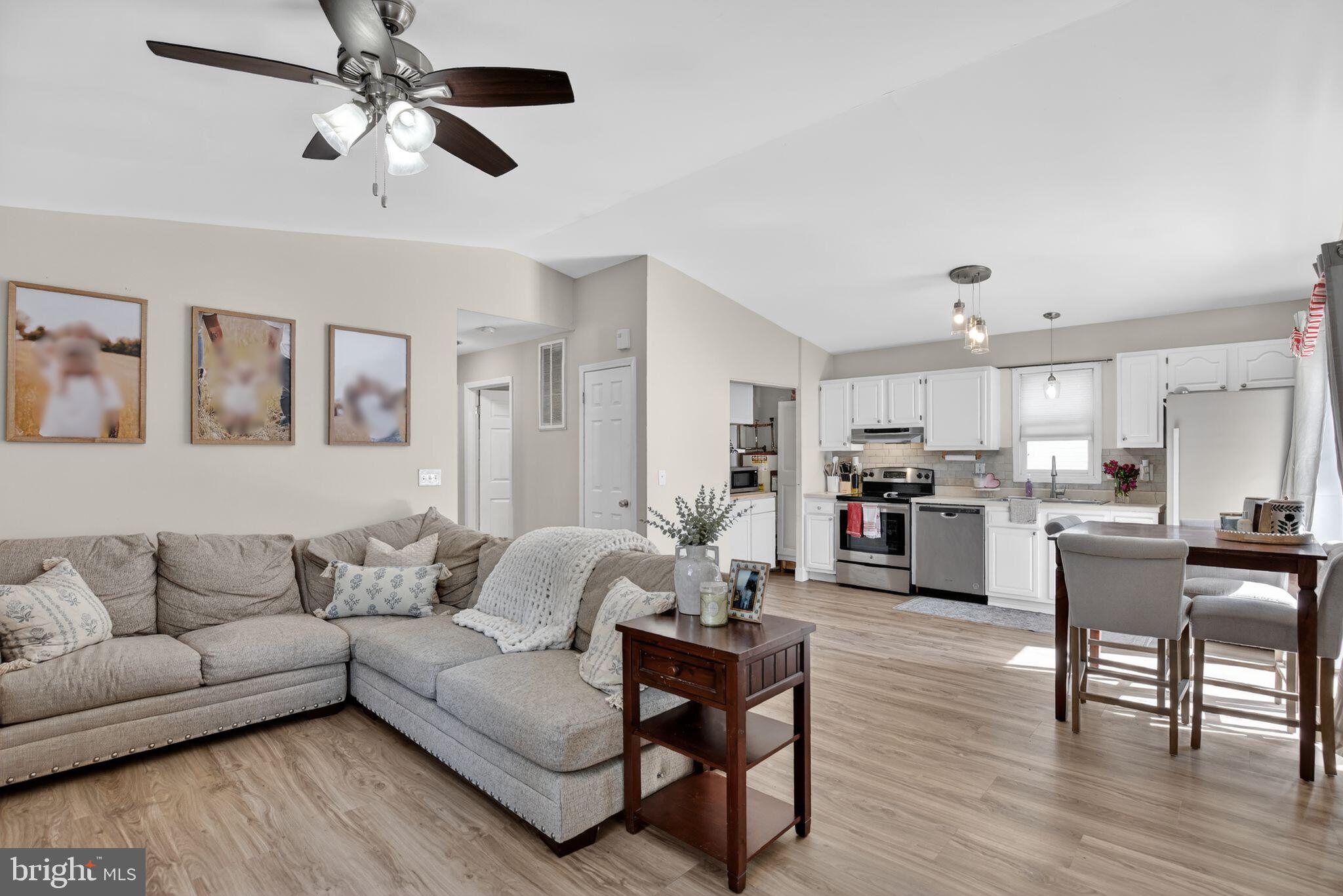 WHITE SANDS - Residential