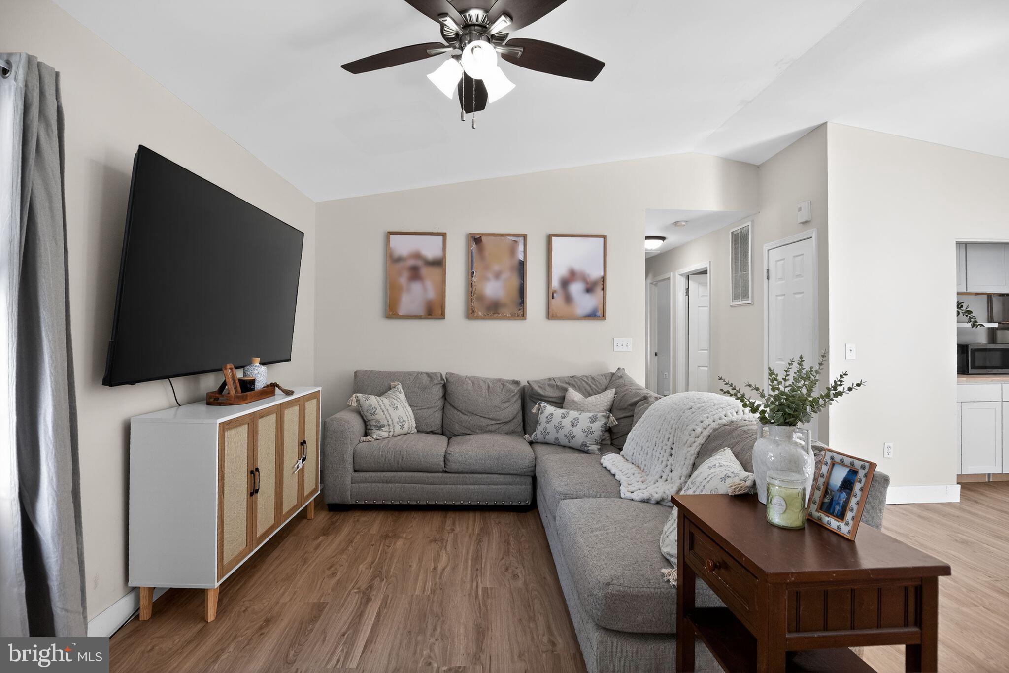 WHITE SANDS - Residential