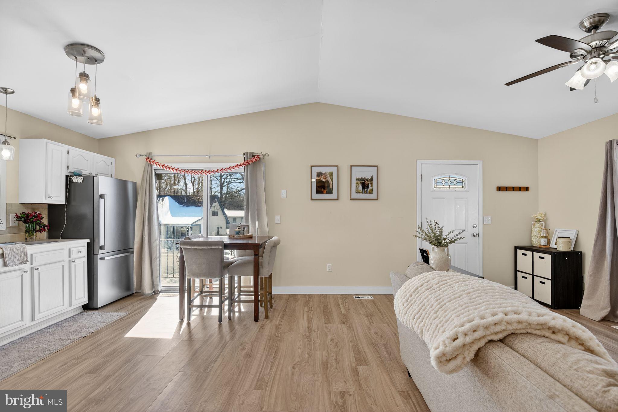 WHITE SANDS - Residential