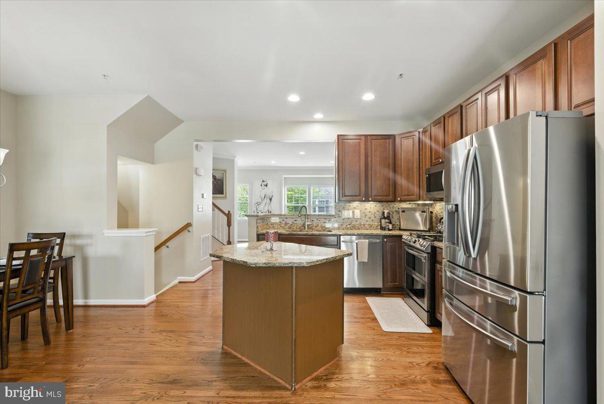 6609 LATROBE FALLS 81
