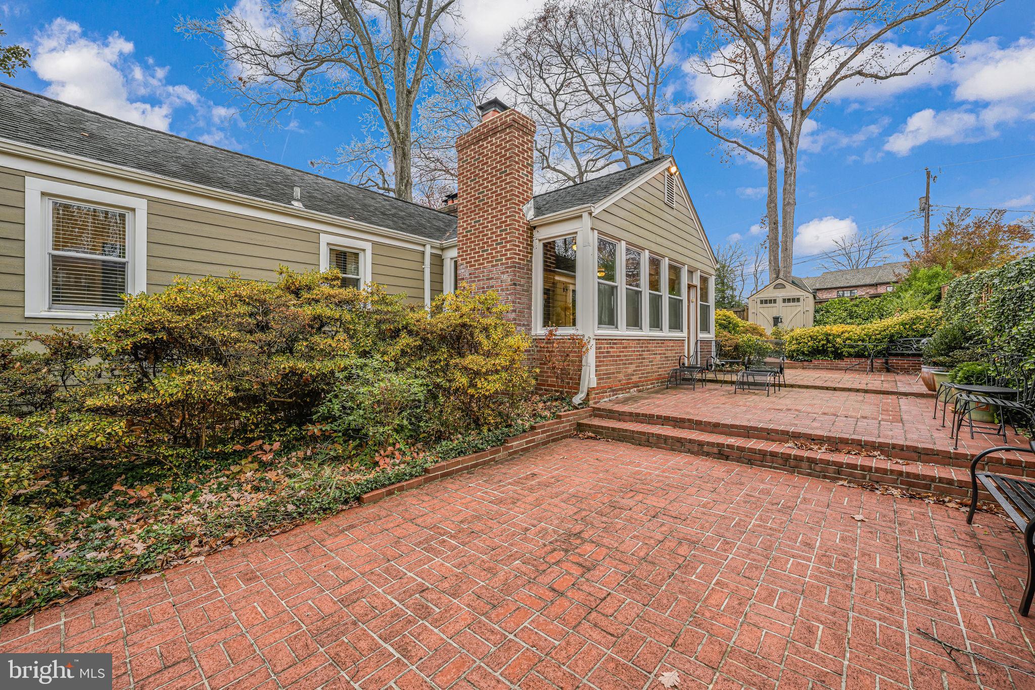 OAK RIDGE - Residential